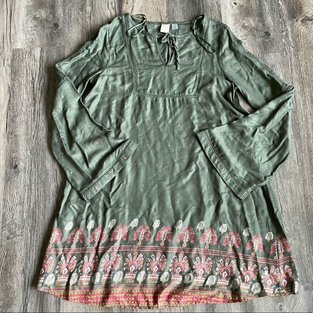 Roxy NWOT Green Boho Dress, Bell Sleeves, size small
